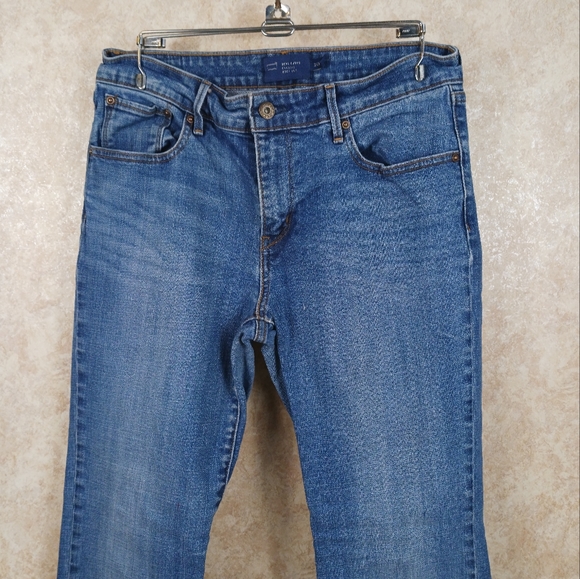 LEVI'S  SAN FRANCISCO Demi Curve Classic Boot Cut Jeans - Picture 2 of 12